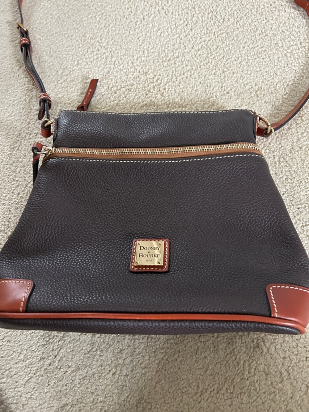Dooney & Bourke Dark Brown Pebbled Leather Crossbody Messenger with Tan Trim - Picture 4 of 9